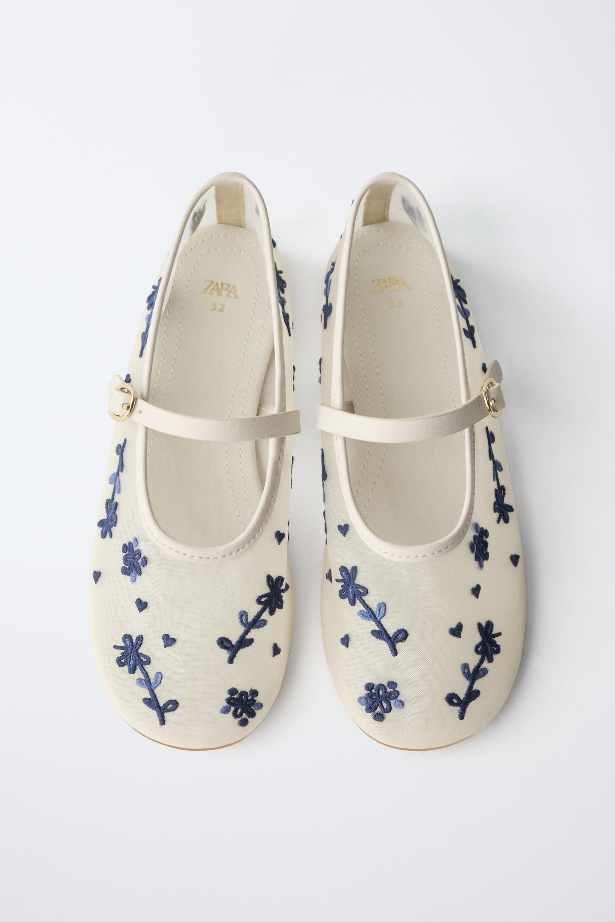 EMBROIDERED BALLET FLATS